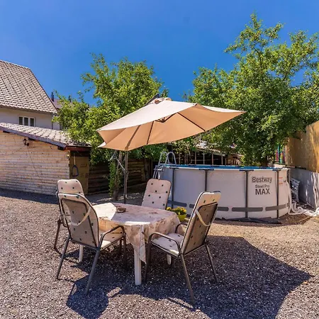 2 Bedroom Awesome In * Fuzine