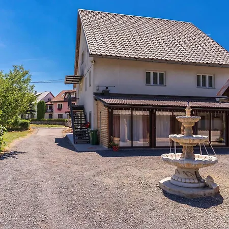 2 Bedroom Awesome In Holiday home