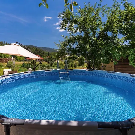 2 Bedroom Awesome In * Fuzine